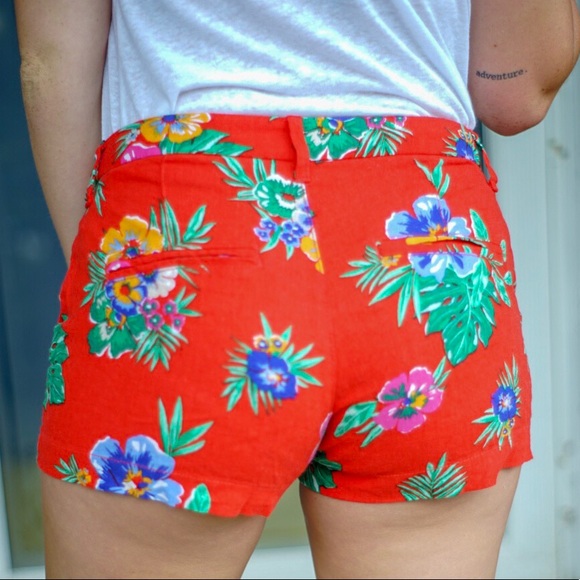 Old Navy Hawaiian Print Shorts - Picture 2 of 3